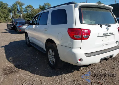 2016 Toyota Sequoia Sr5 5.7L V8 z USA, uszkodzony, nr VIN 5TDBW5G13GS132941